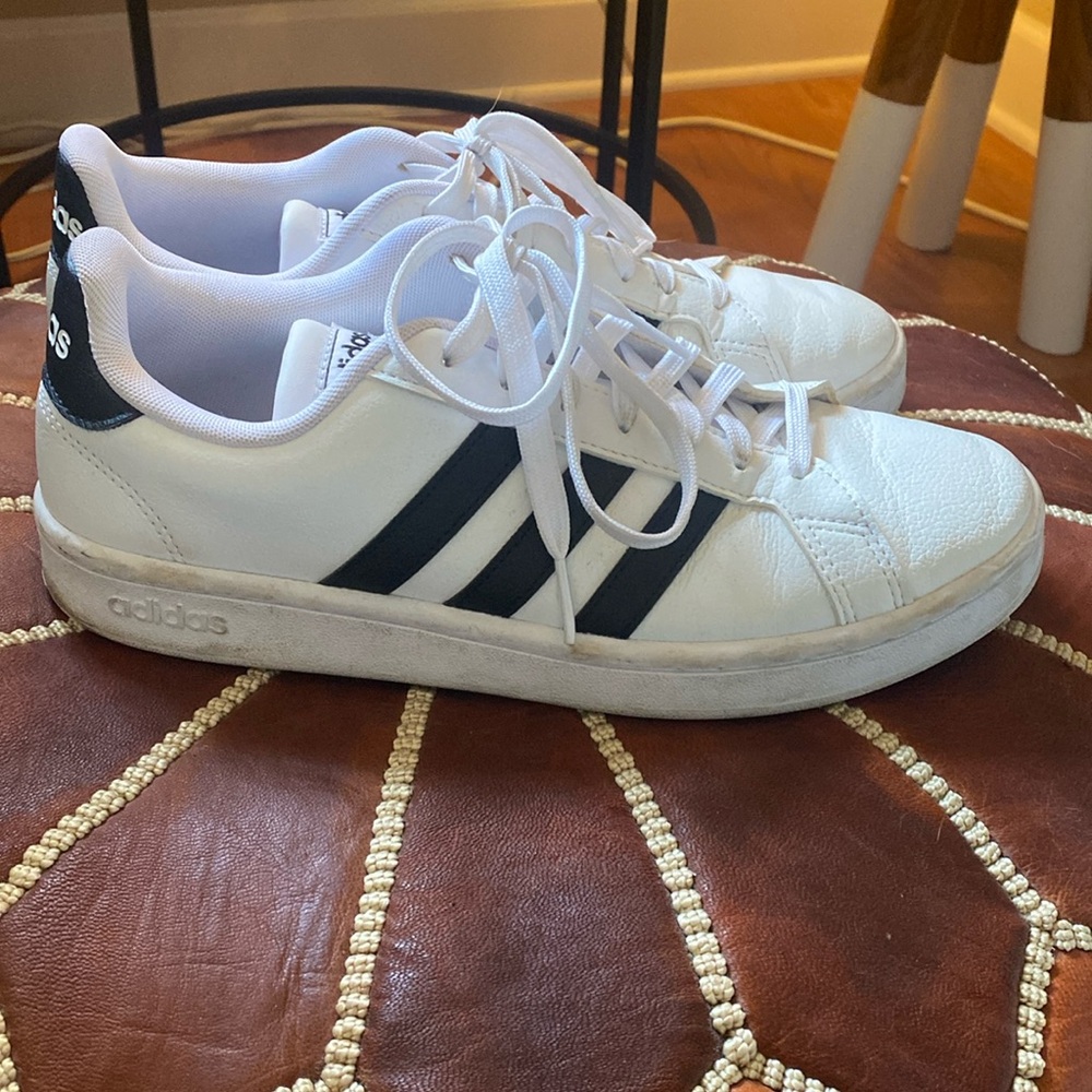 Adidas Grand Court Sneakers